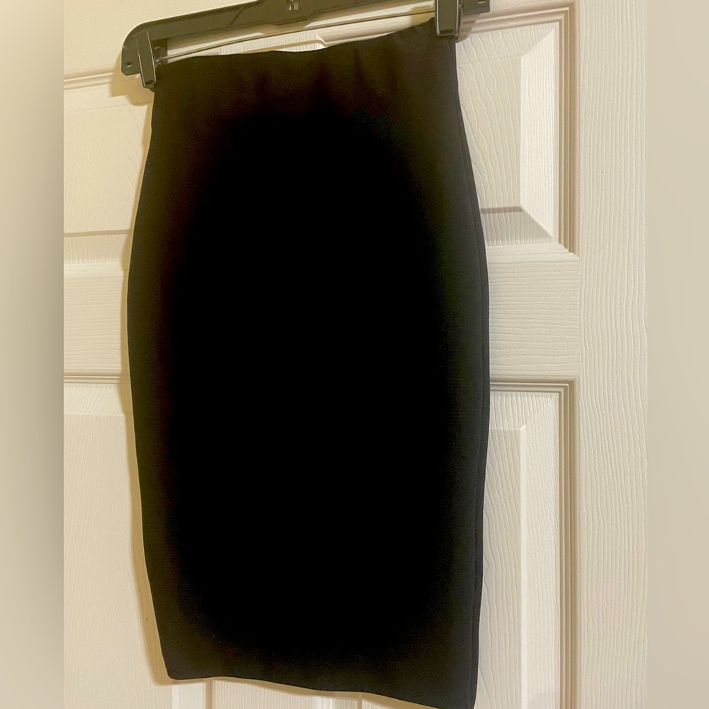 Chocolate Preowned Pencil Skirt Black